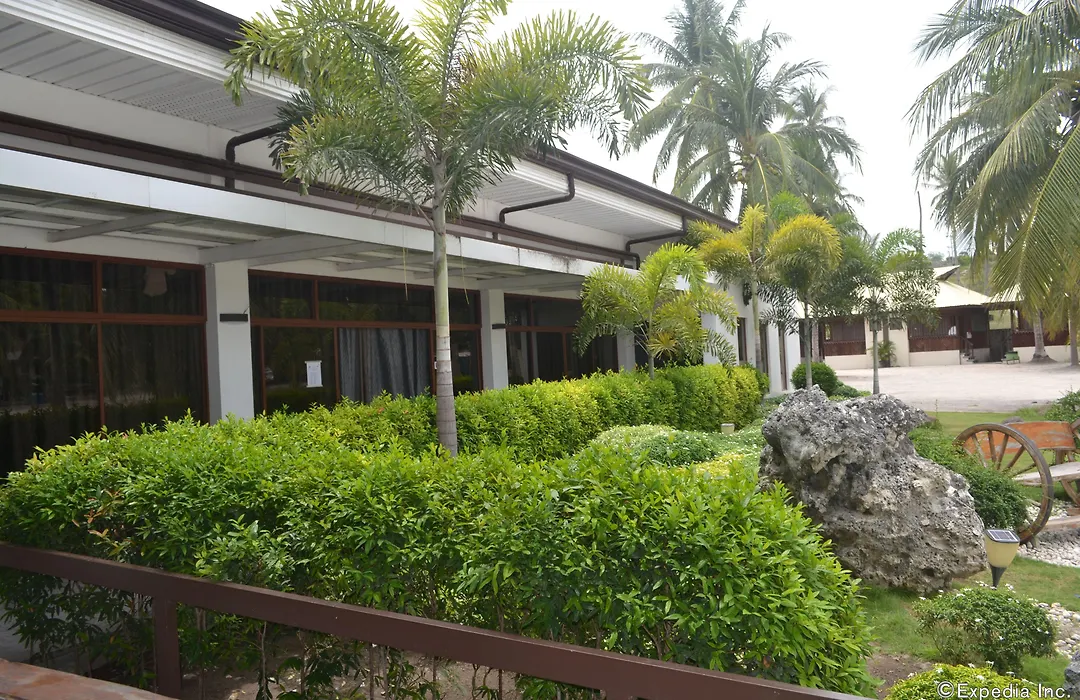 London Beach Resort And Hotel-1