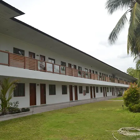London Beach Resort And Hotel-2